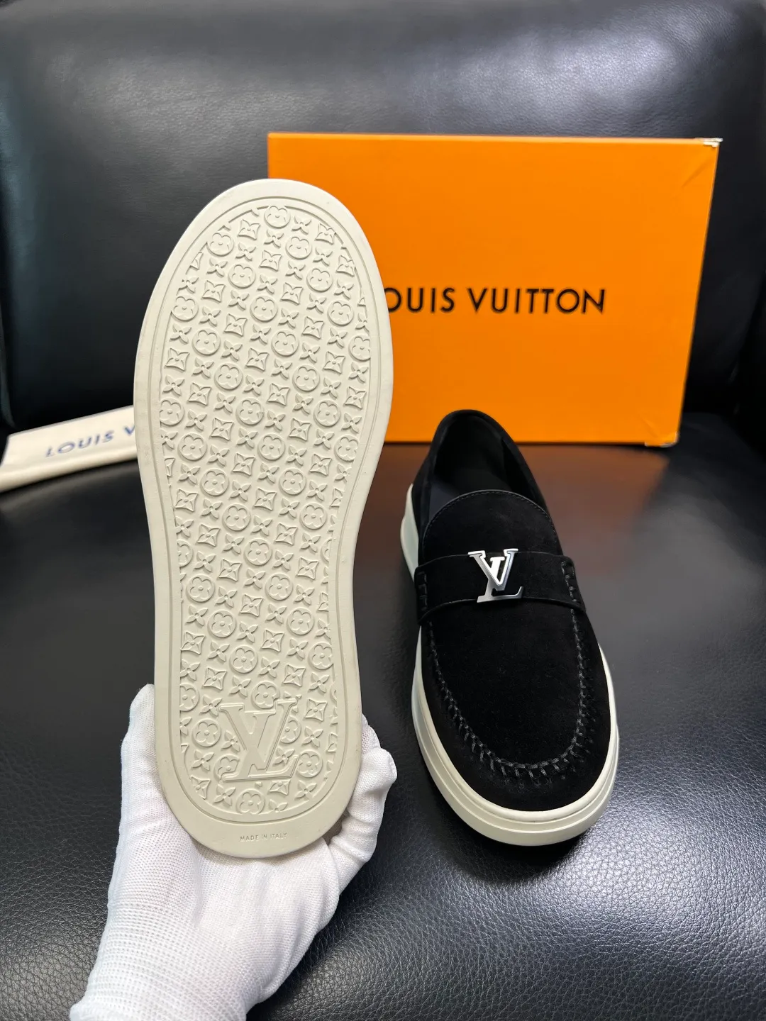 Men's shoes 💰740 Lv high quality top crafts Louis Vuitton, sports sneakers counter synchronization, uppers imported from Italy, high-quality splicing colorful complex crafts, imported mesh pads soft and comfortable, soles: original soles specially provided by the original factory, T men's shoes 💰U exclusive movable molded soles super comfortable, original factory single goods, code number 38-44 (customized 45)
